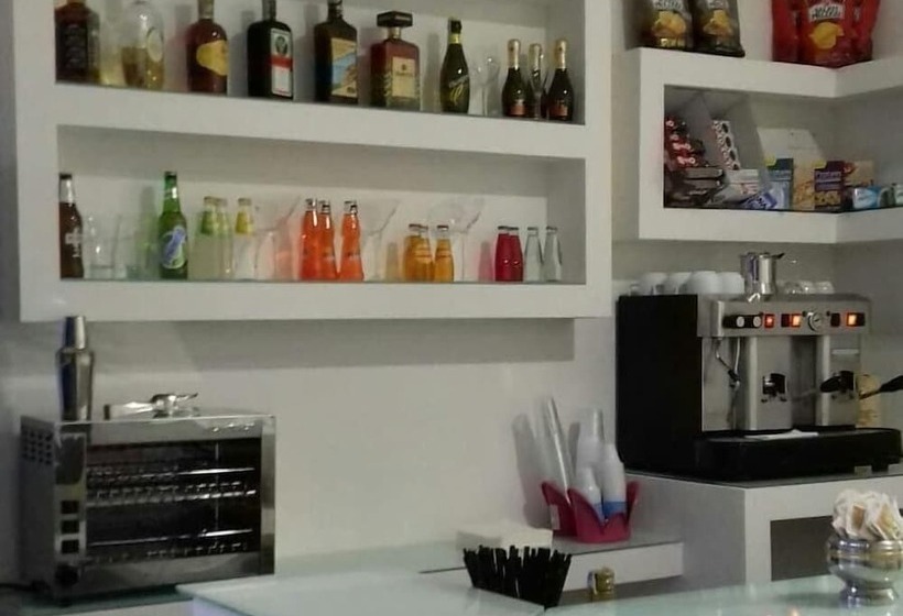 Otel Le Pinède Vistamare