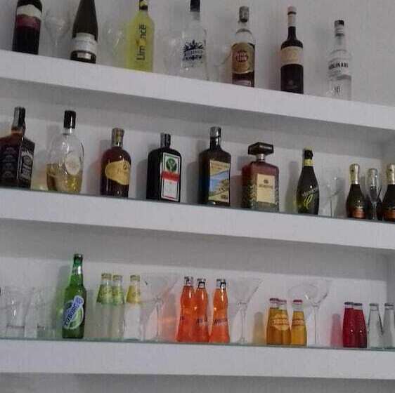 Otel Le Pinède Vistamare