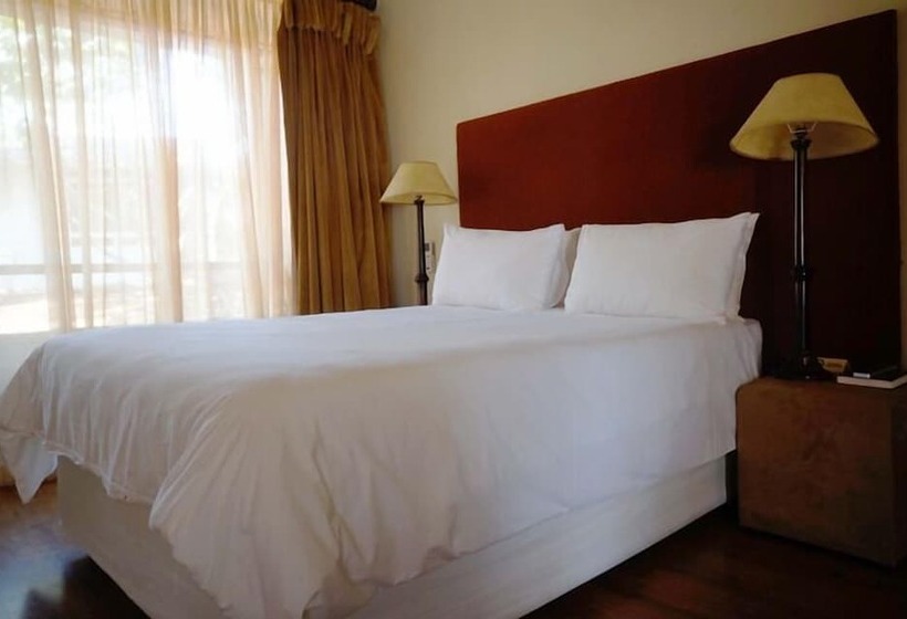 Отель Mbombela Holiday Resort & Spa