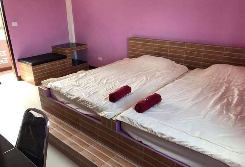 Hotel Red Heart Resort