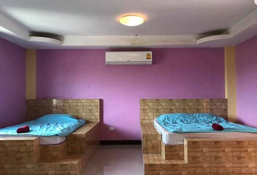 Hotel Red Heart Resort