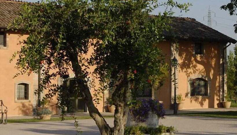 ホテル Relais Cascina Scottina