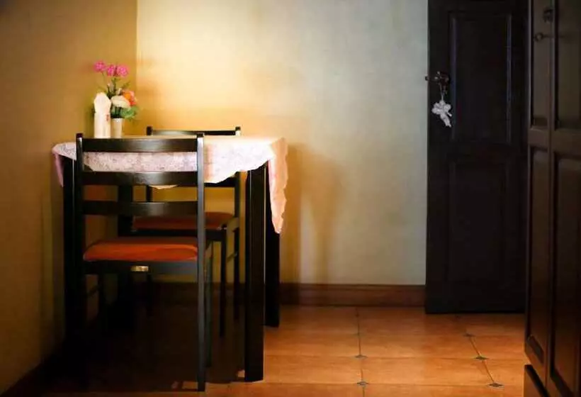 Hotelli Sunshine Coast Inn