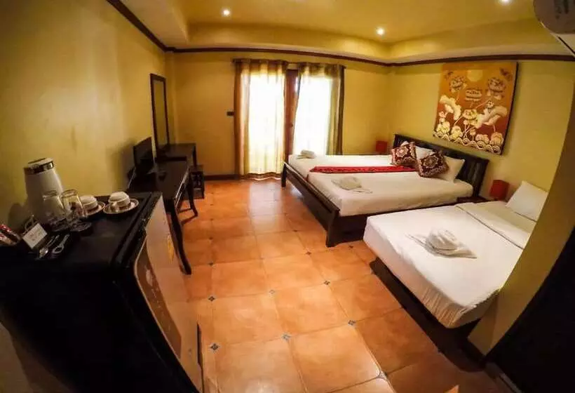 Hotelli Sunshine Coast Inn