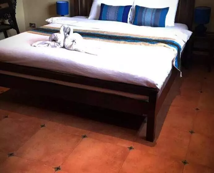 Hotelli Sunshine Coast Inn