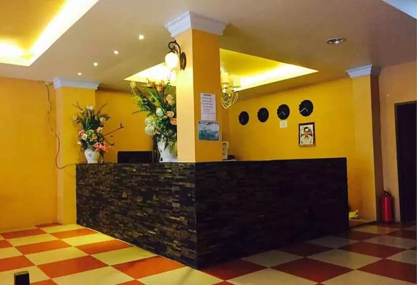 Hotelli Sunshine Coast Inn