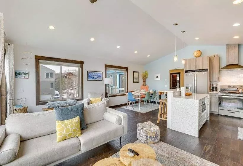 Walk To Slopes: Home W/ Hot Tub In Keystone