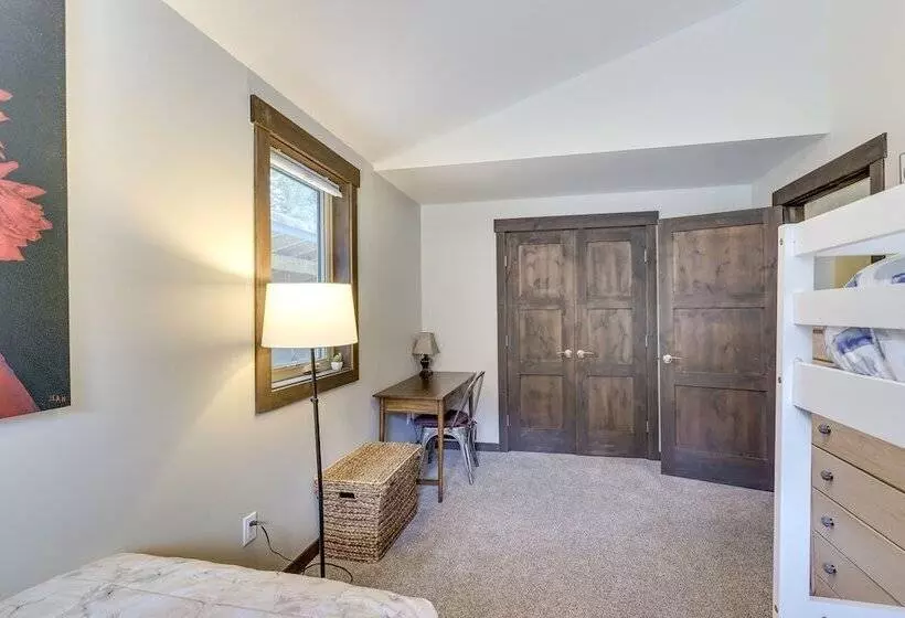 Walk To Slopes: Home W/ Hot Tub In Keystone