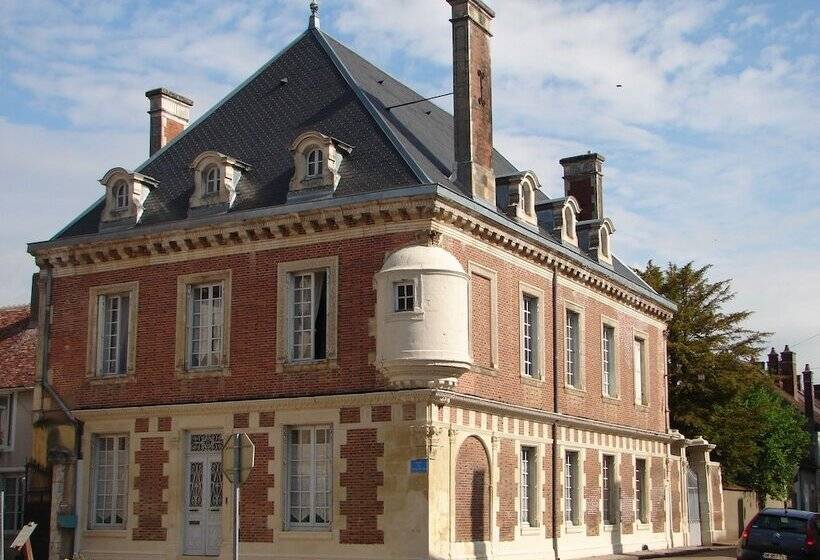 بنسيون Maison De L'amiral