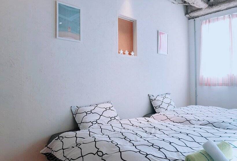 ペンション Osaka Guesthouse Relastay