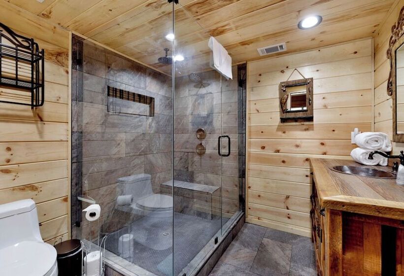 Top Notch Lodge #2056