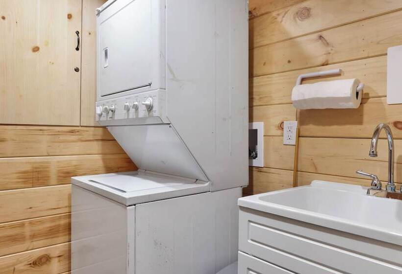 Top Notch Lodge #2056