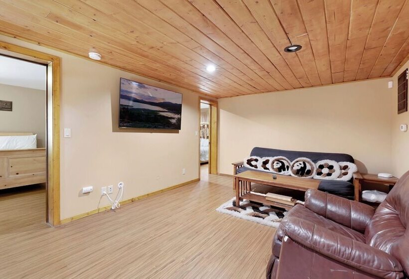 Top Notch Lodge #2056