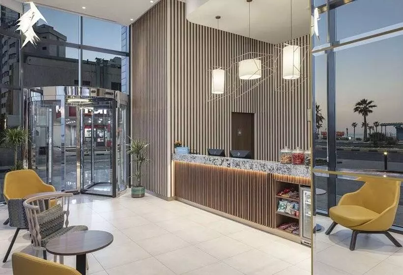 Hotelli Hampton By Hilton Kuwait Salmiya