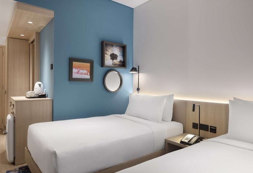 فندق Hampton By Hilton Kuwait Salmiya