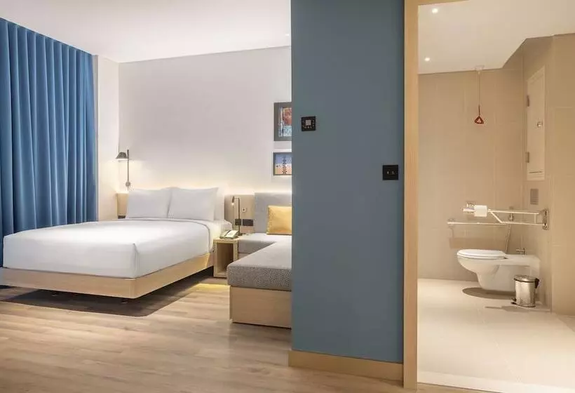 Hotelli Hampton By Hilton Kuwait Salmiya