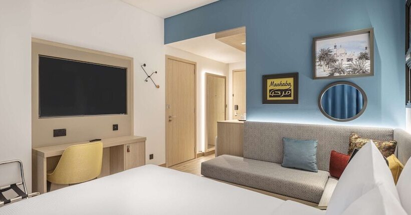 فندق Hampton By Hilton Kuwait Salmiya