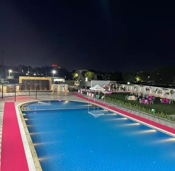 The Carnation Hotel & Resort