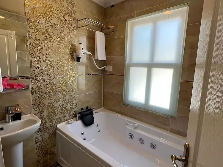 Mihri Hatun Suit Otel
