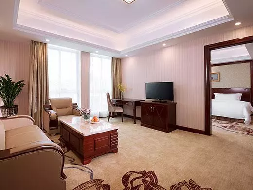 Vienna Hotel Shanghai Fengxian South Bridge Jinhai Road