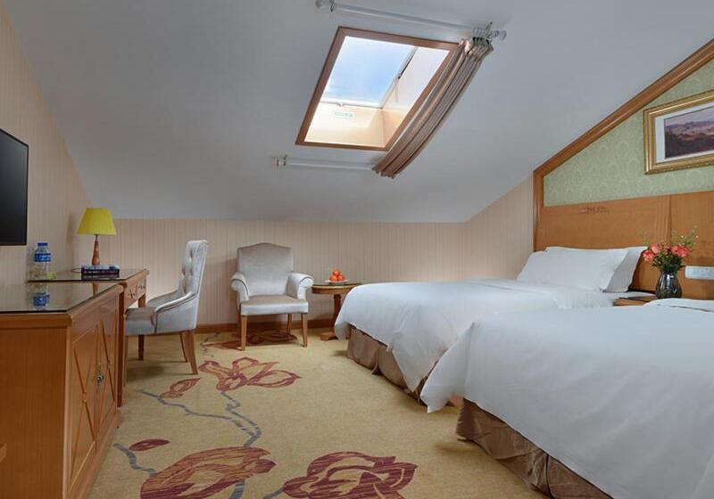 Vienna International Hotel Lijiang Yuxue Avenue