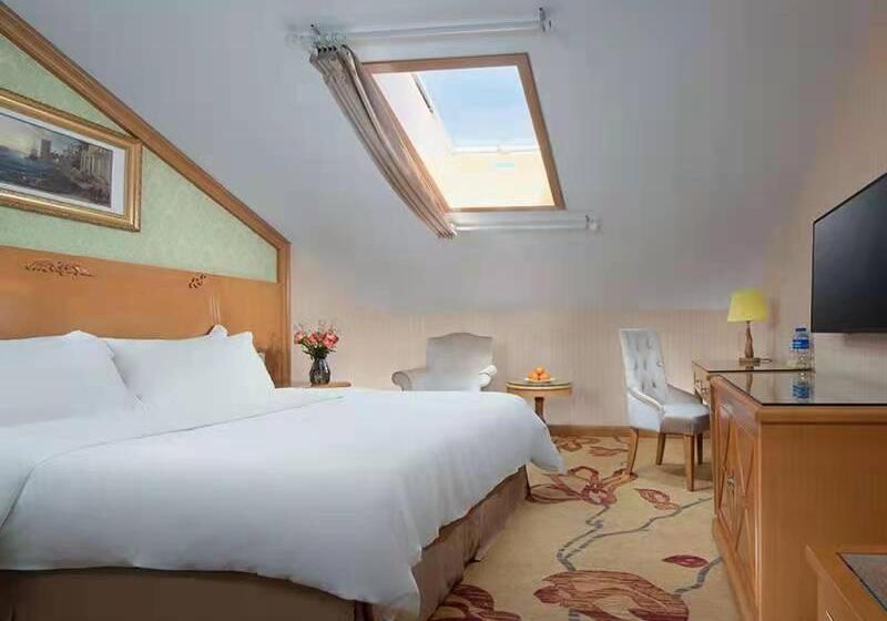 Vienna International Hotel Lijiang Yuxue Avenue