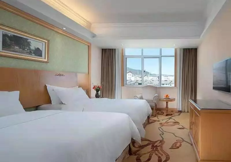Vienna International Hotel Lijiang Yuxue Avenue