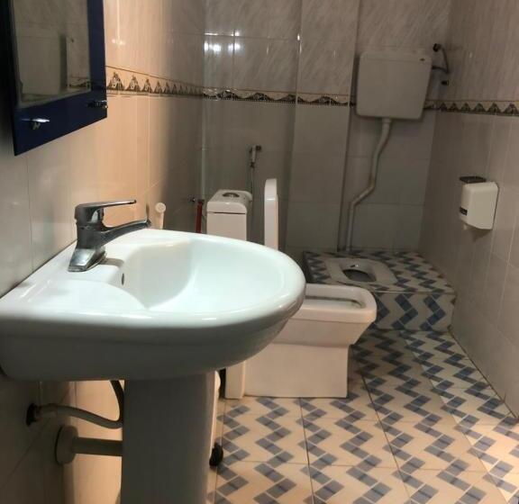 Отель Regal Naivera