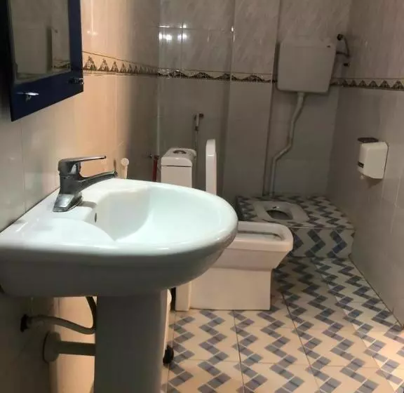 هتل Regal Naivera