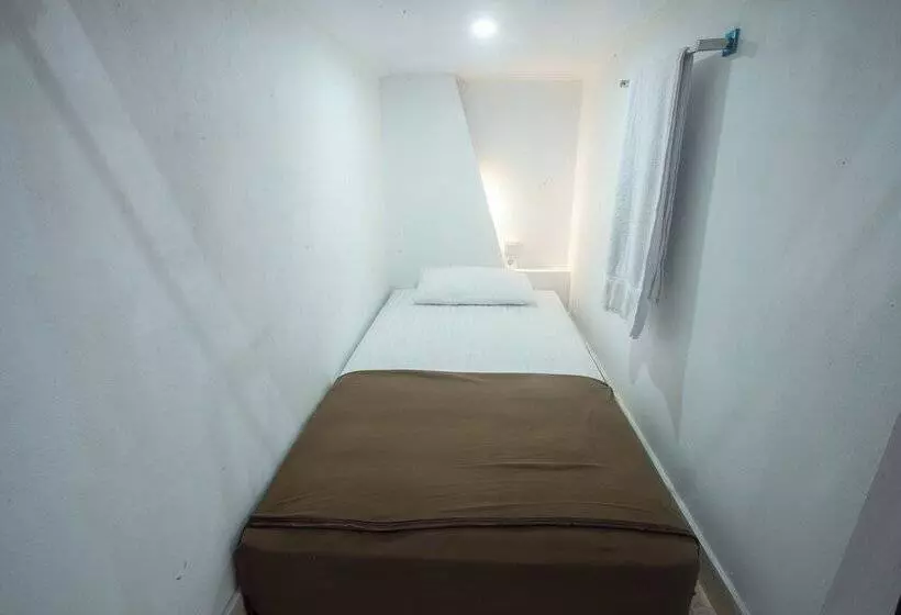 Lucky Hostel