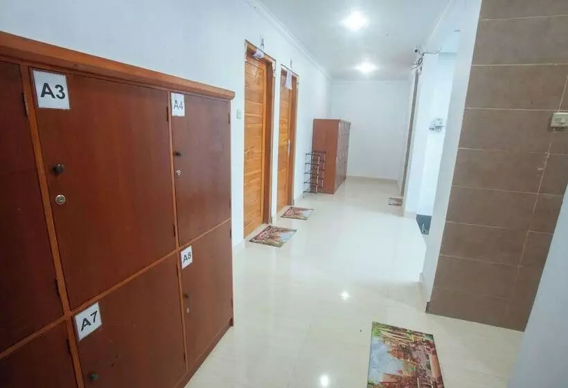 Lucky Hostel