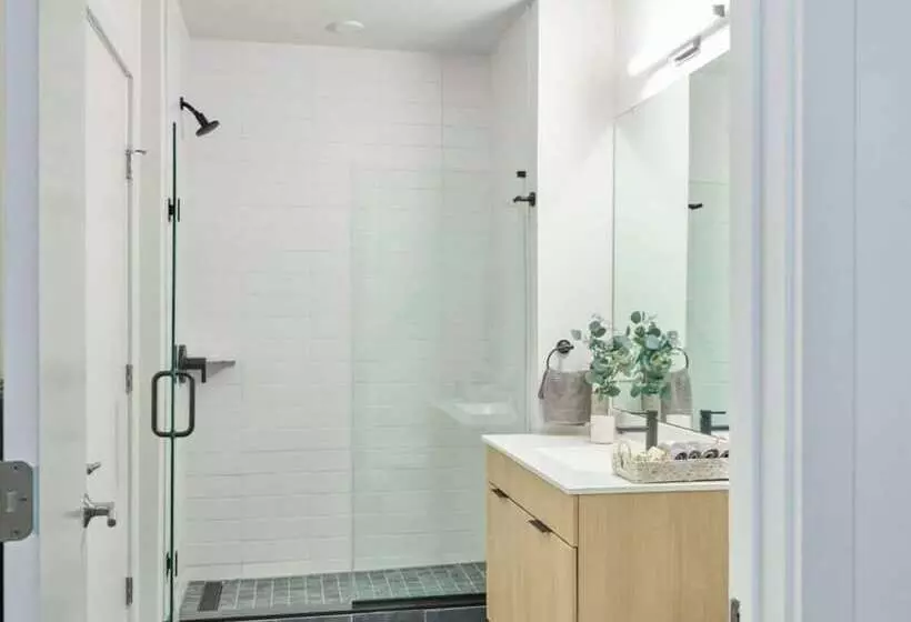 Luxury Apartments By Hyatus At The Asher