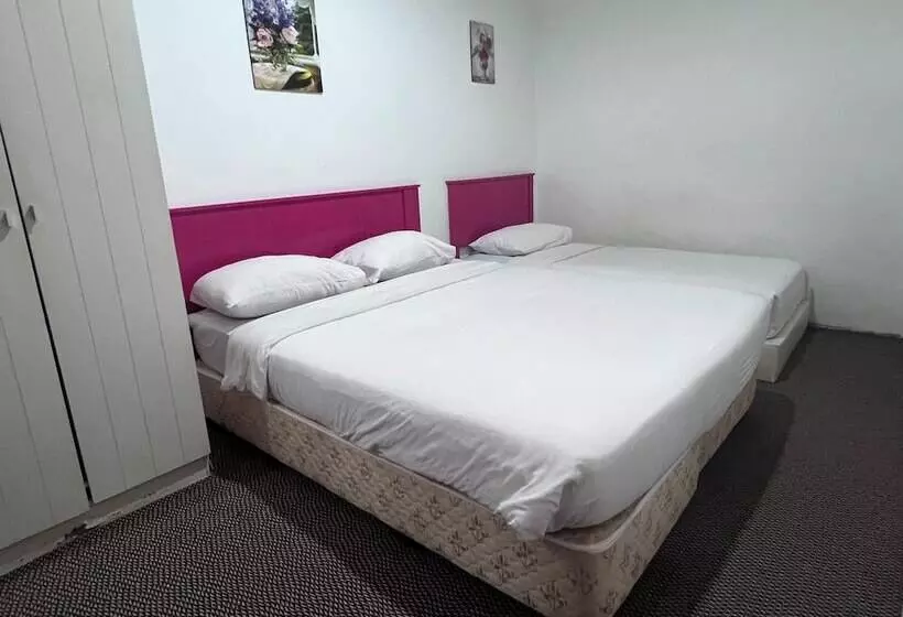 Hotelli Oyo 90999 Dg