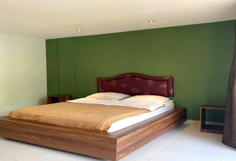 Hotel Oyo 94010 Victoria Square