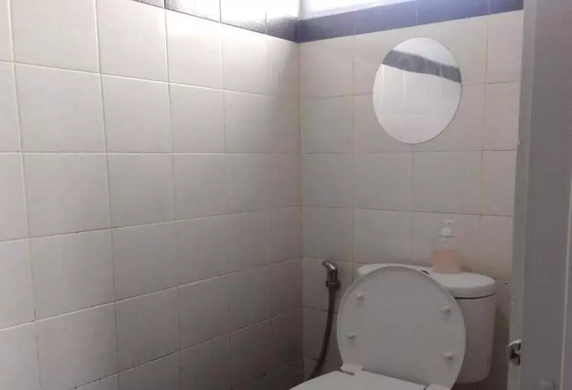 Hotelli Oyo 94010 Victoria Square