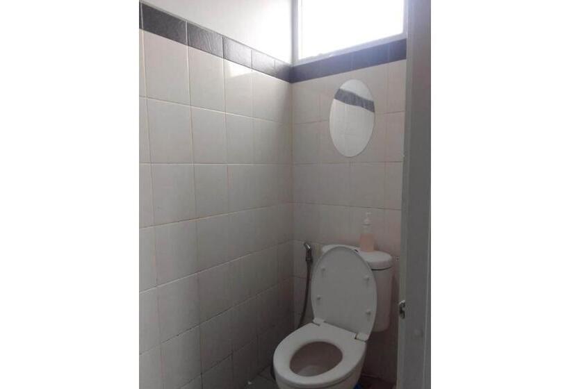 Hotel Oyo 94010 Victoria Square