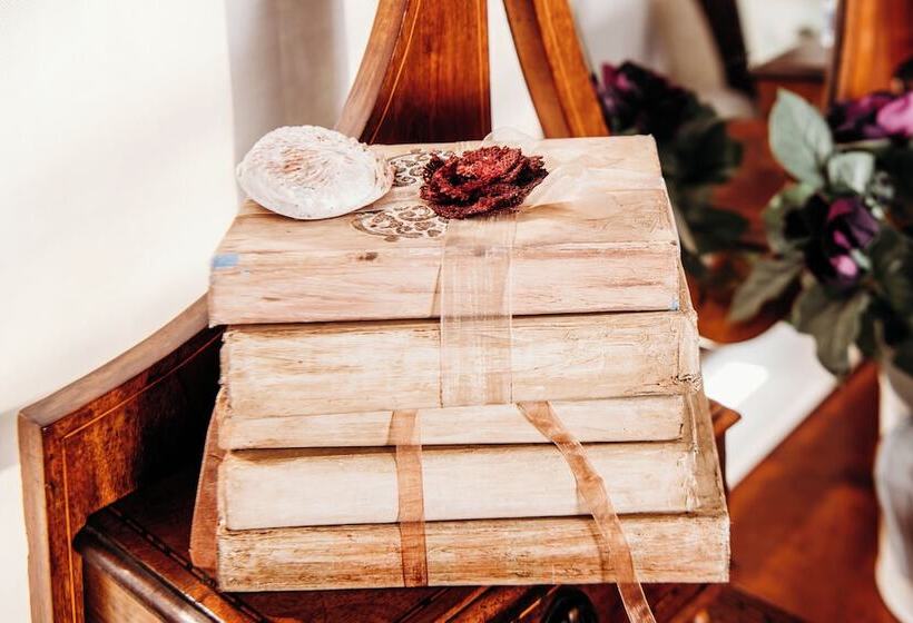 Пансион Grace View Guest House