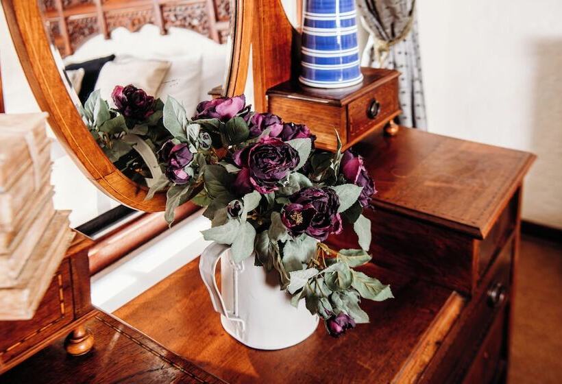 Пансион Grace View Guest House