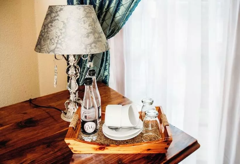 Majatalo Grace View Guest House