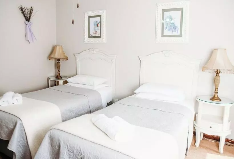 Majatalo Grace View Guest House