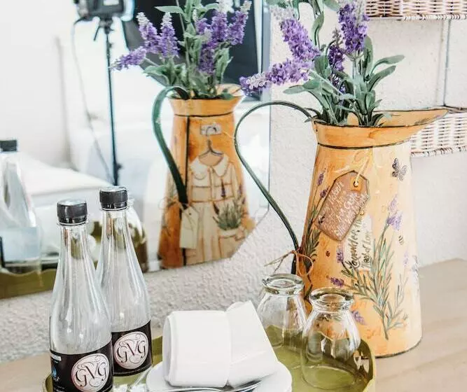 Majatalo Grace View Guest House