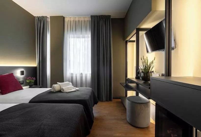 پانسیون Levelup