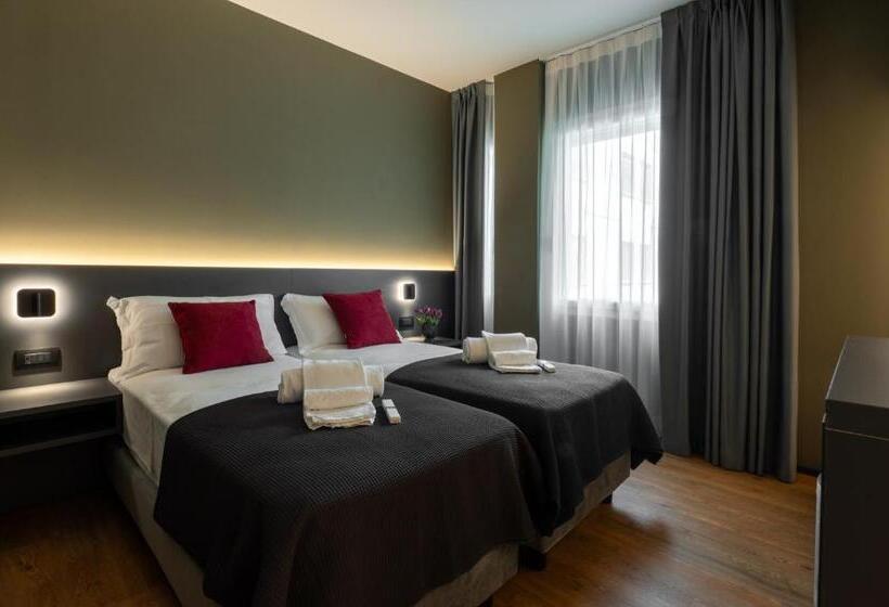 Pension (Hôtel basse catégorie) Levelup