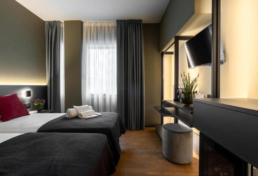 Pension (Hôtel basse catégorie) Levelup