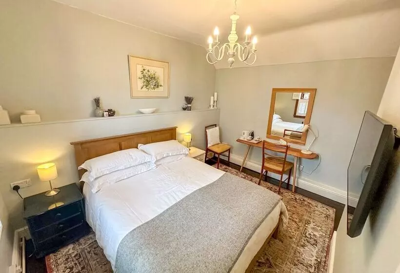 Majatalo The Globe House