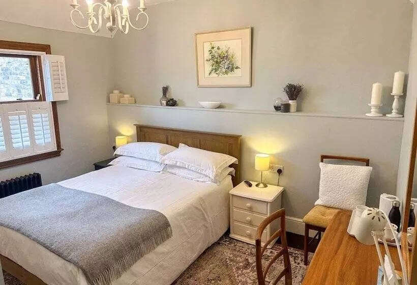 Majatalo The Globe House