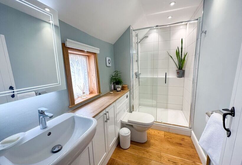 ペンション The Globe House