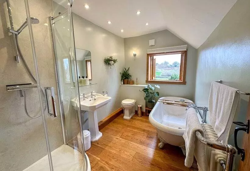 Majatalo The Globe House