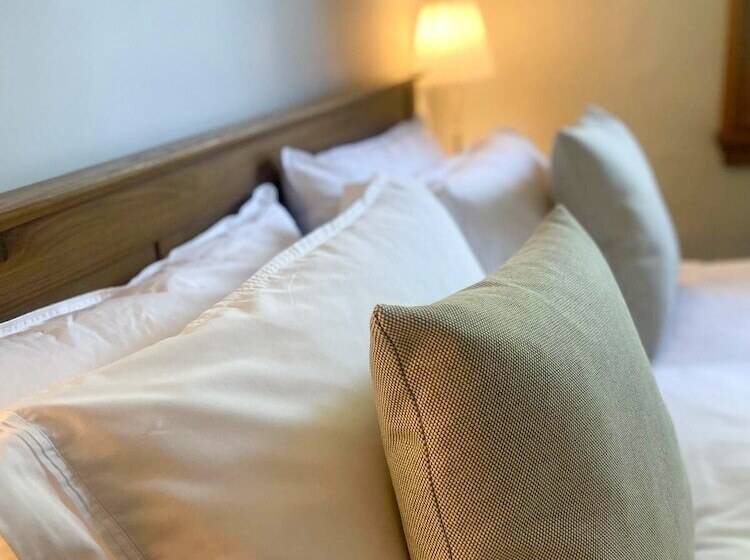 ペンション The Globe House