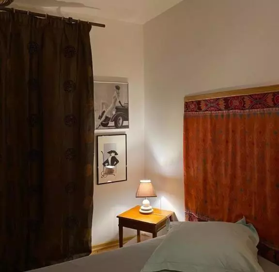ベッドアンドブレックファースト Chambre D Hôte La Maison Des Fées